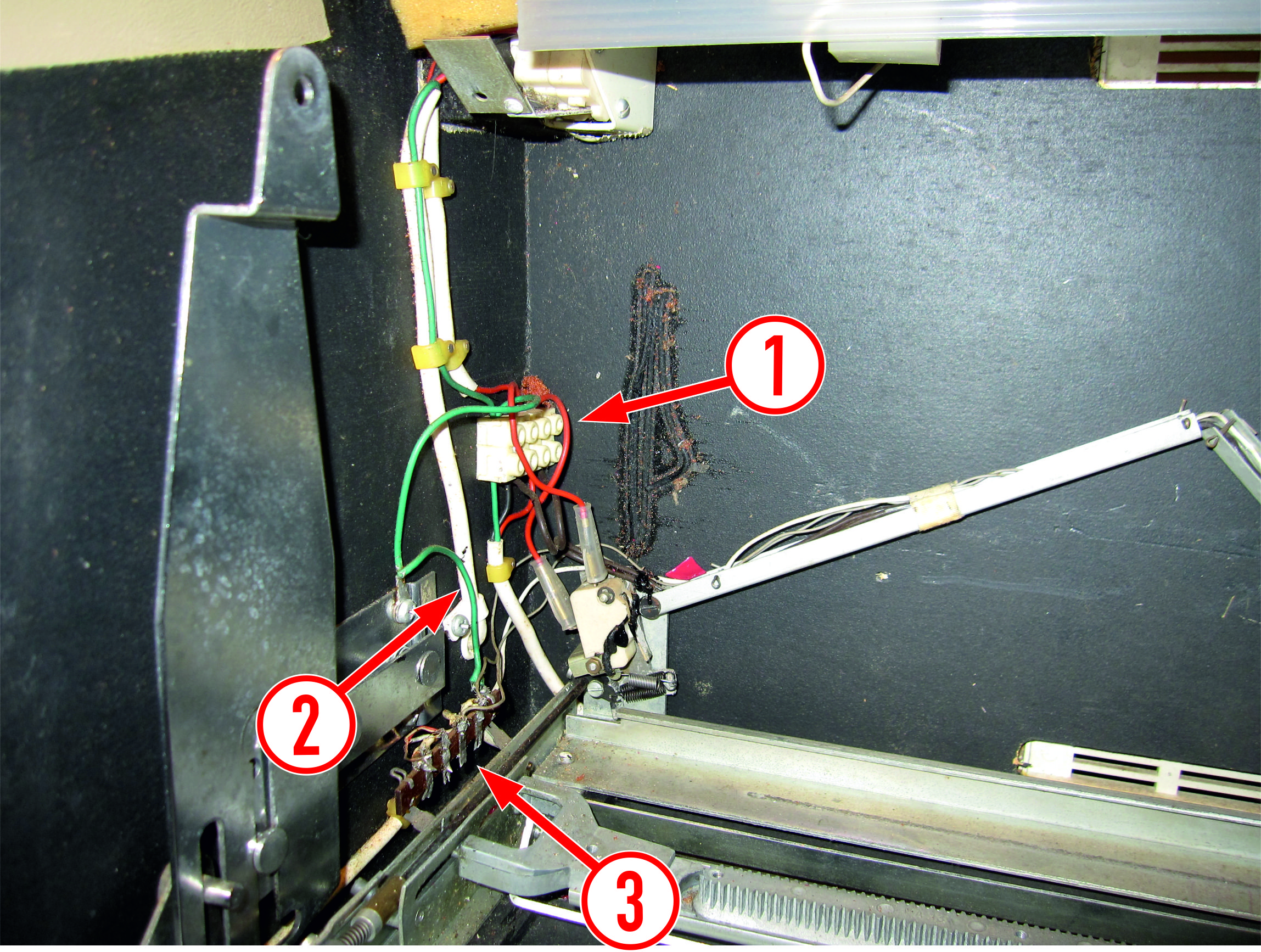 Early wiring left side