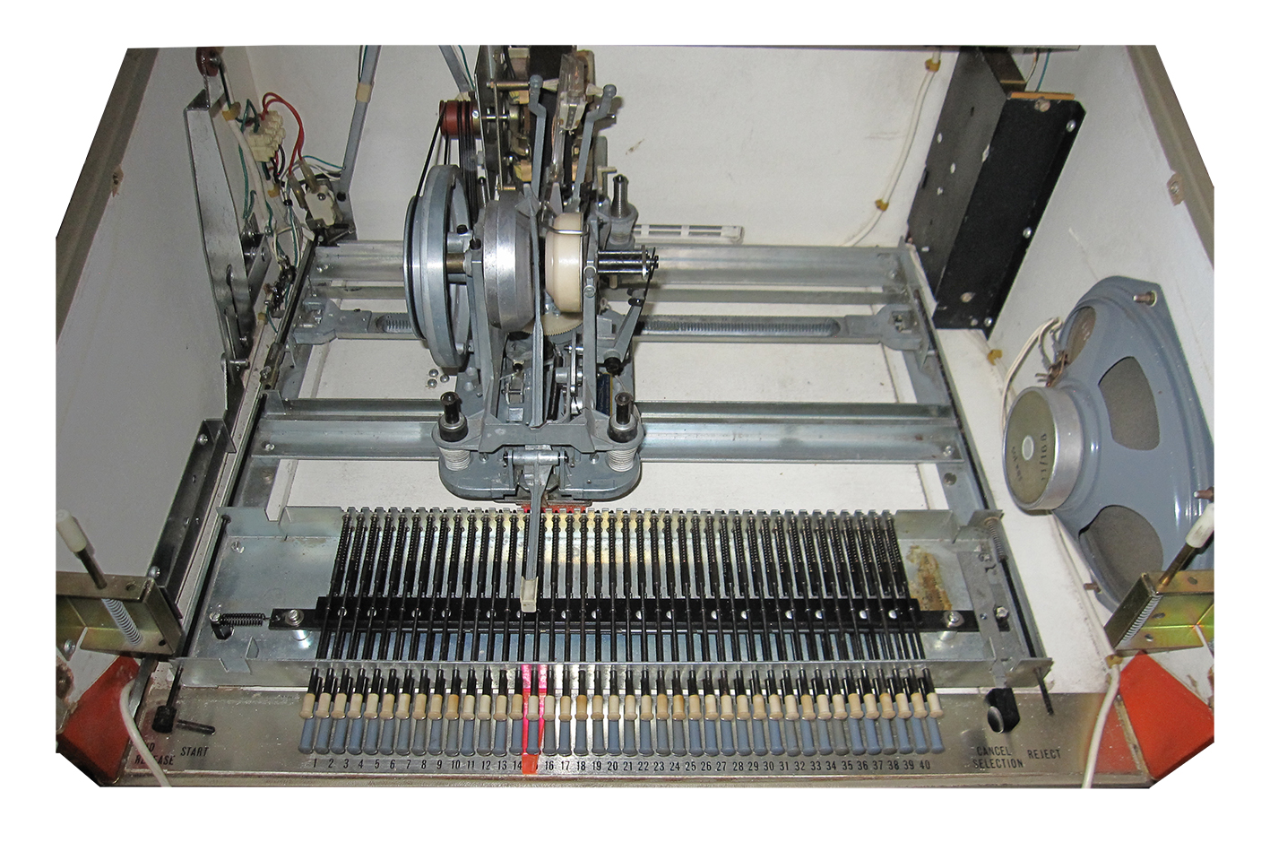 KB Discomatic with white interior